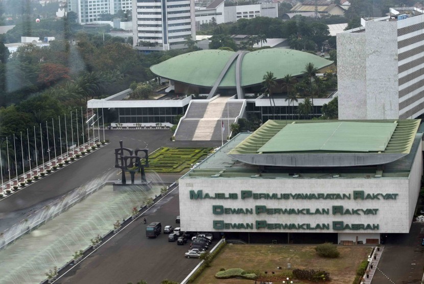 Munculkan Cawapres Muda Redam Sara